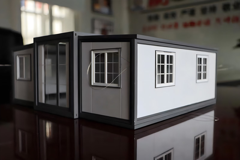 Biplane Folding House